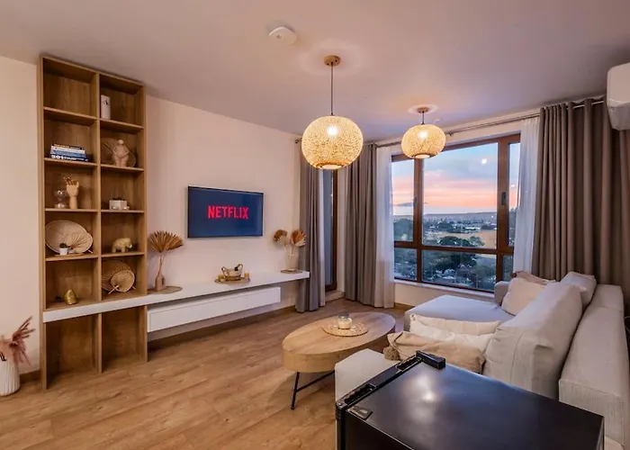 Marina Varna Apartment-2Bdr At South Bay Complex
